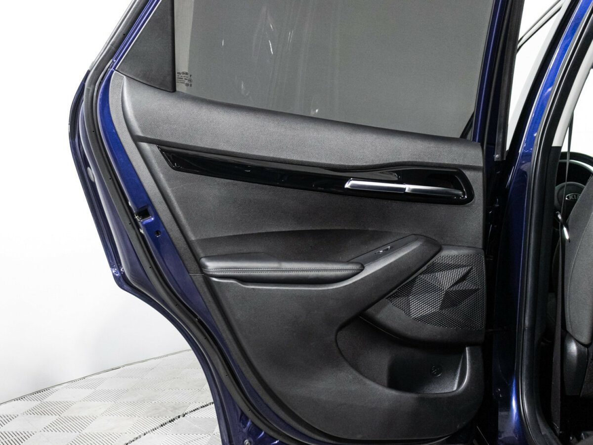 Купить Kia Seltos с пробегом. Фото: #24