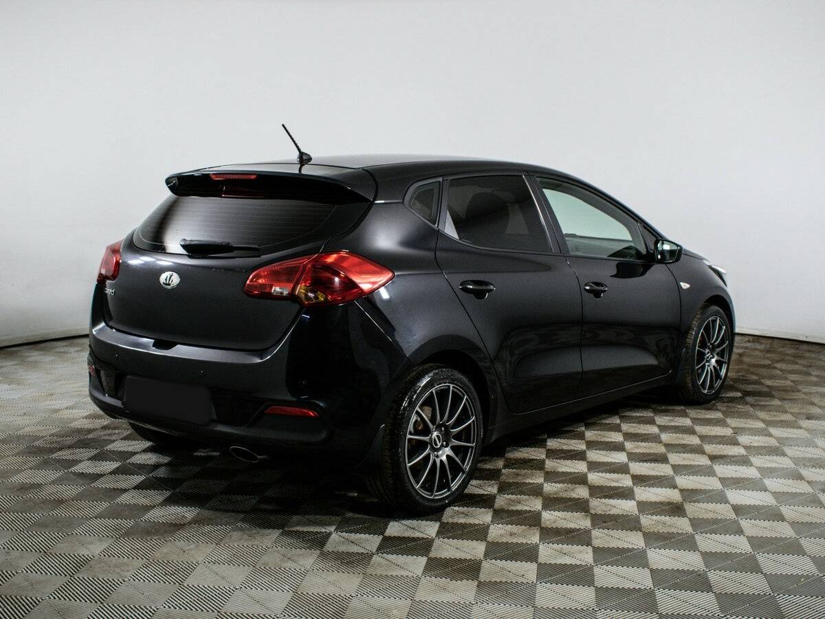 Купить Kia Ceed с пробегом. Фото: #3