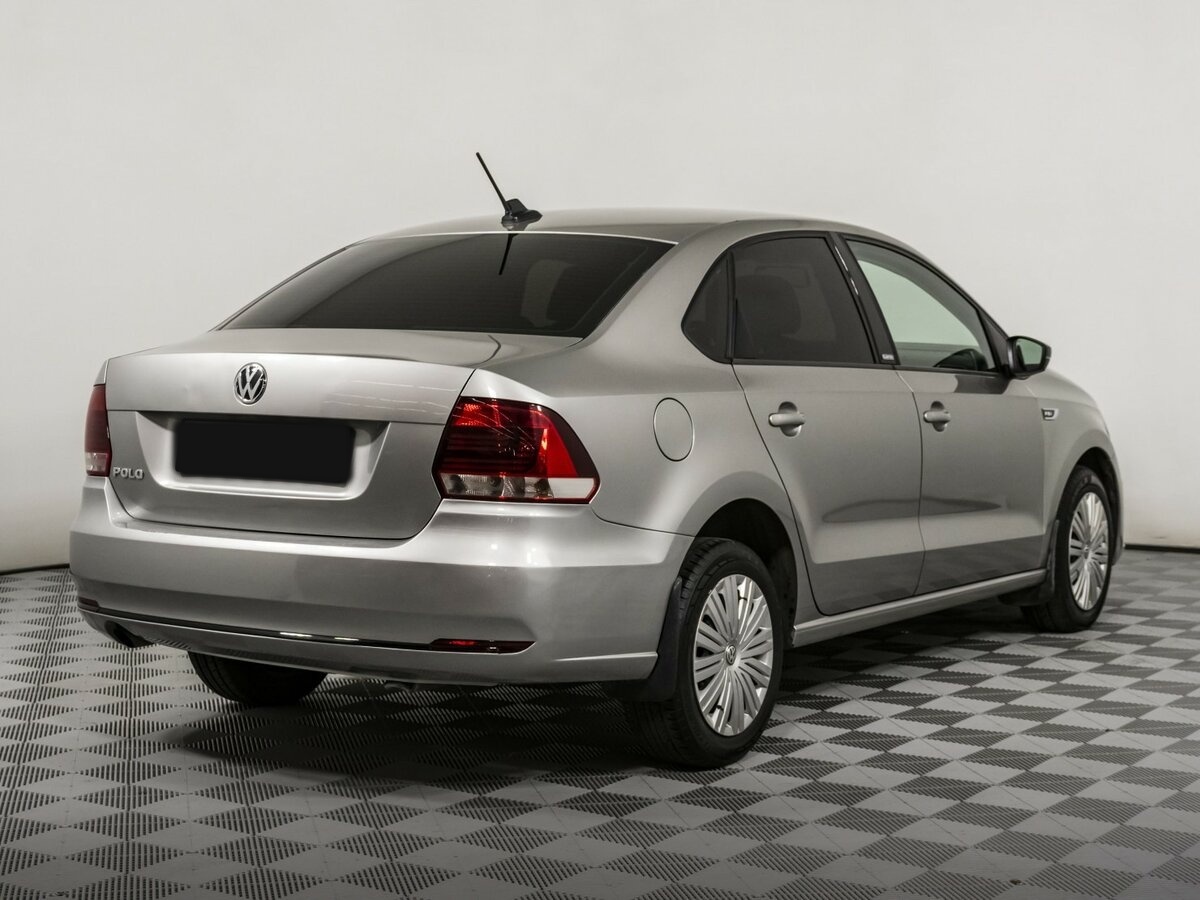 Купить Volkswagen Polo с пробегом. Фото: #4