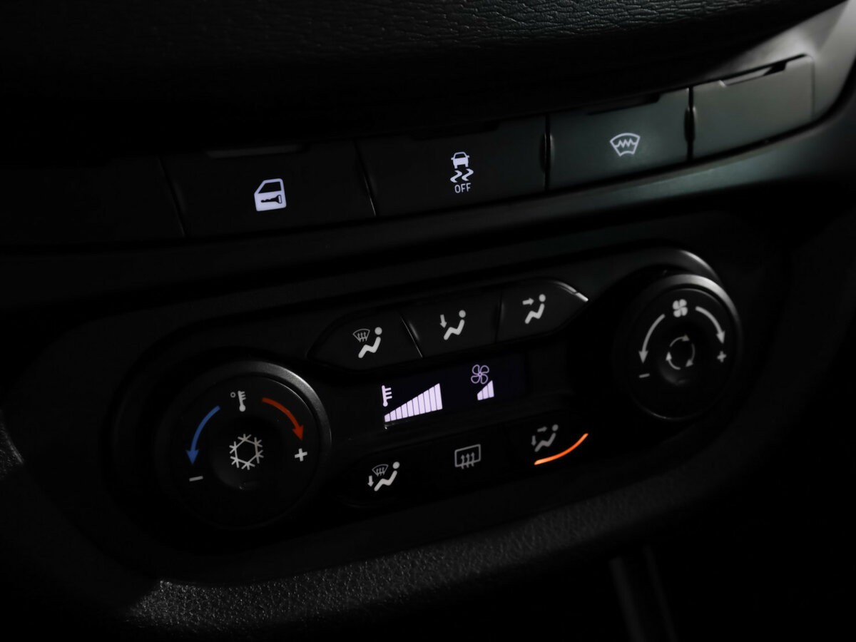 Купить Lada (ВАЗ) Vesta с пробегом. Фото: #12