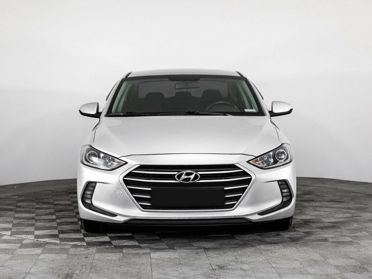 Купить Hyundai Elantra с пробегом. Фото: #1