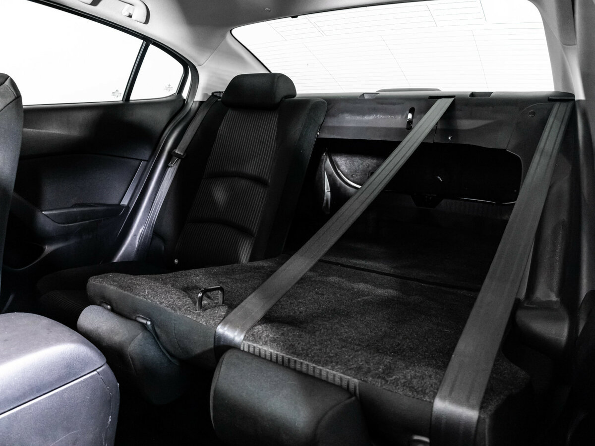 Купить Mazda 3 с пробегом. Фото: #14