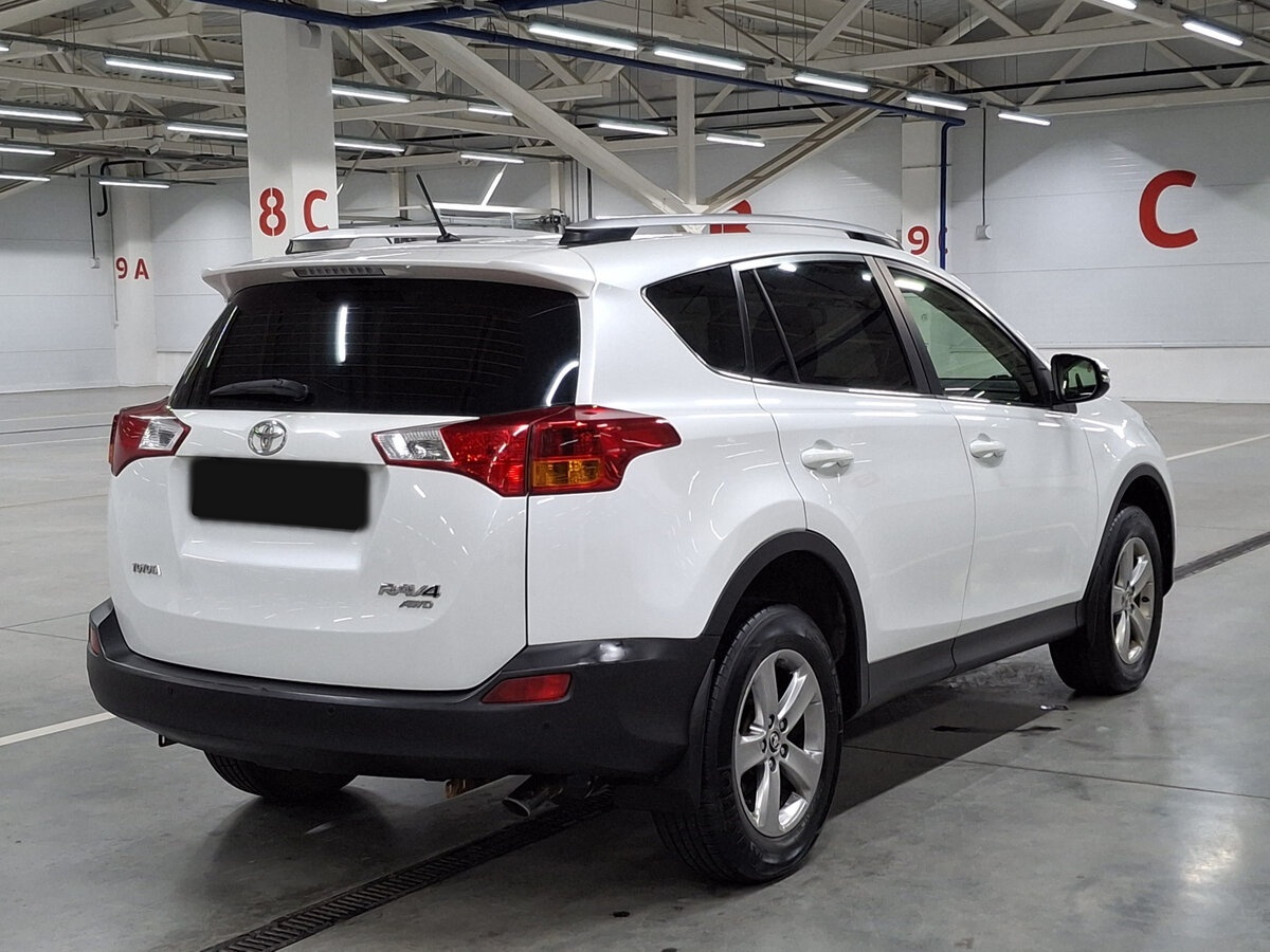 Купить Toyota RAV4 с пробегом. Фото: #4