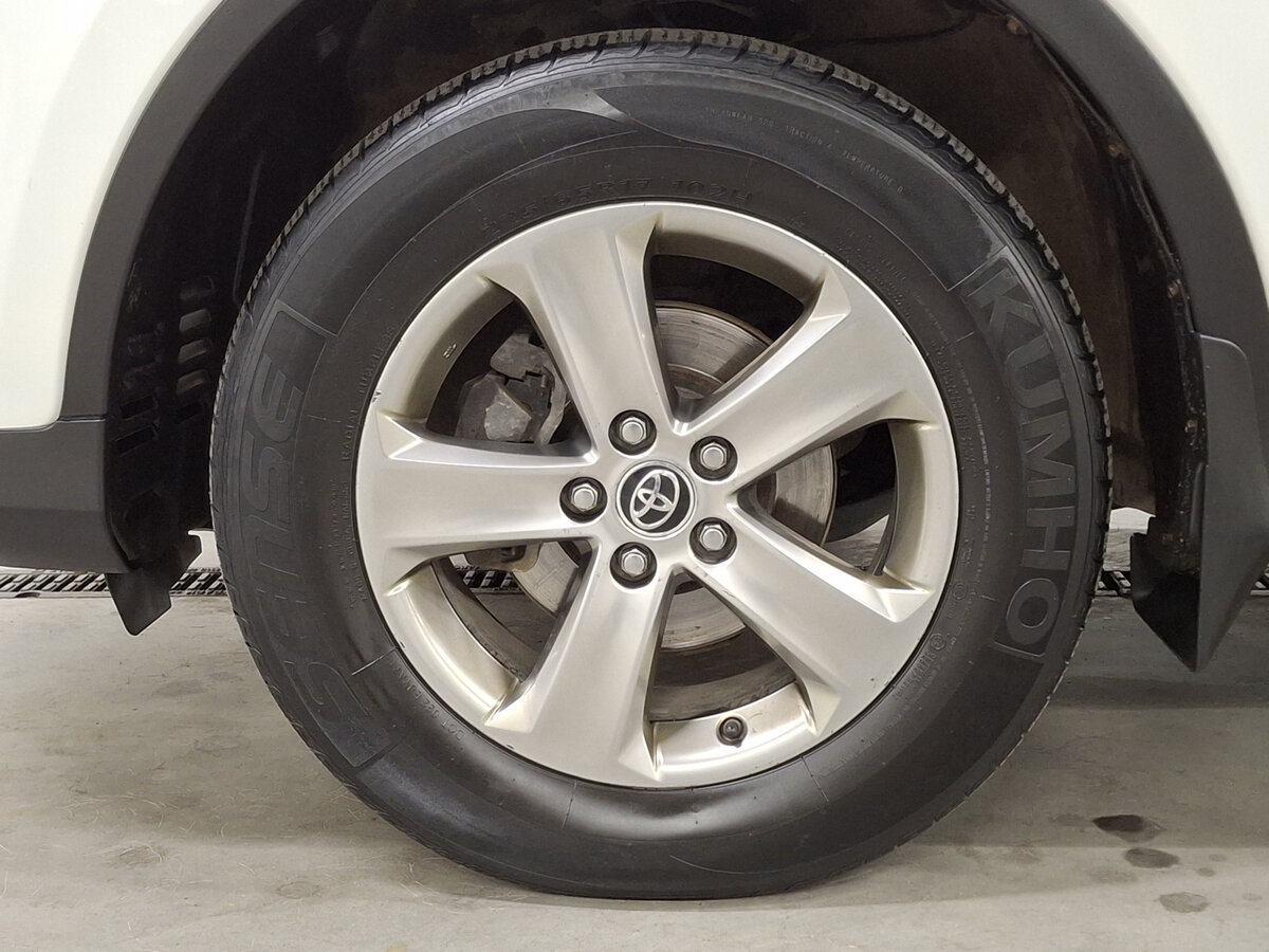 Купить Toyota RAV4 с пробегом. Фото: #17