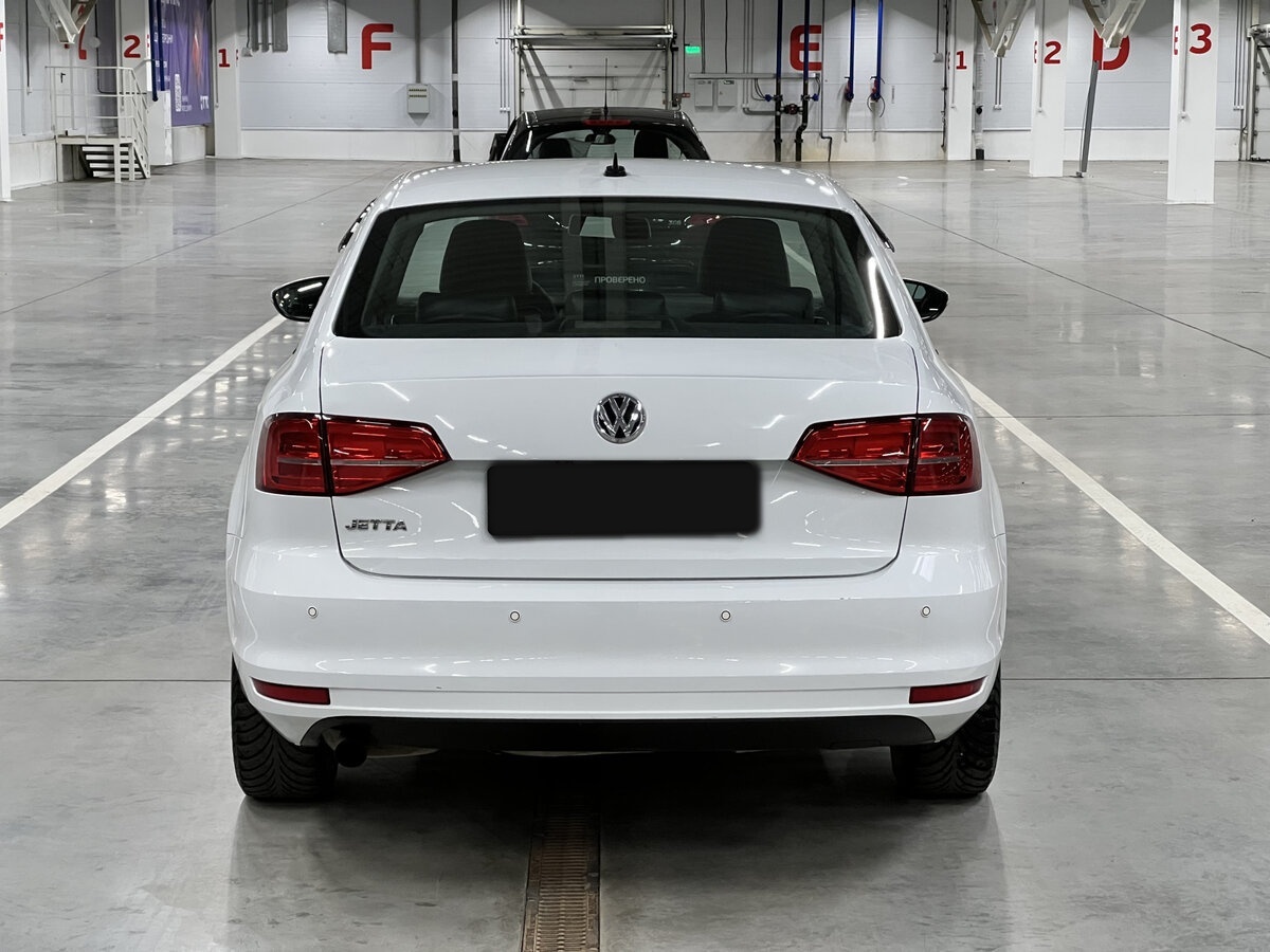 Купить Volkswagen Jetta с пробегом. Фото: #5