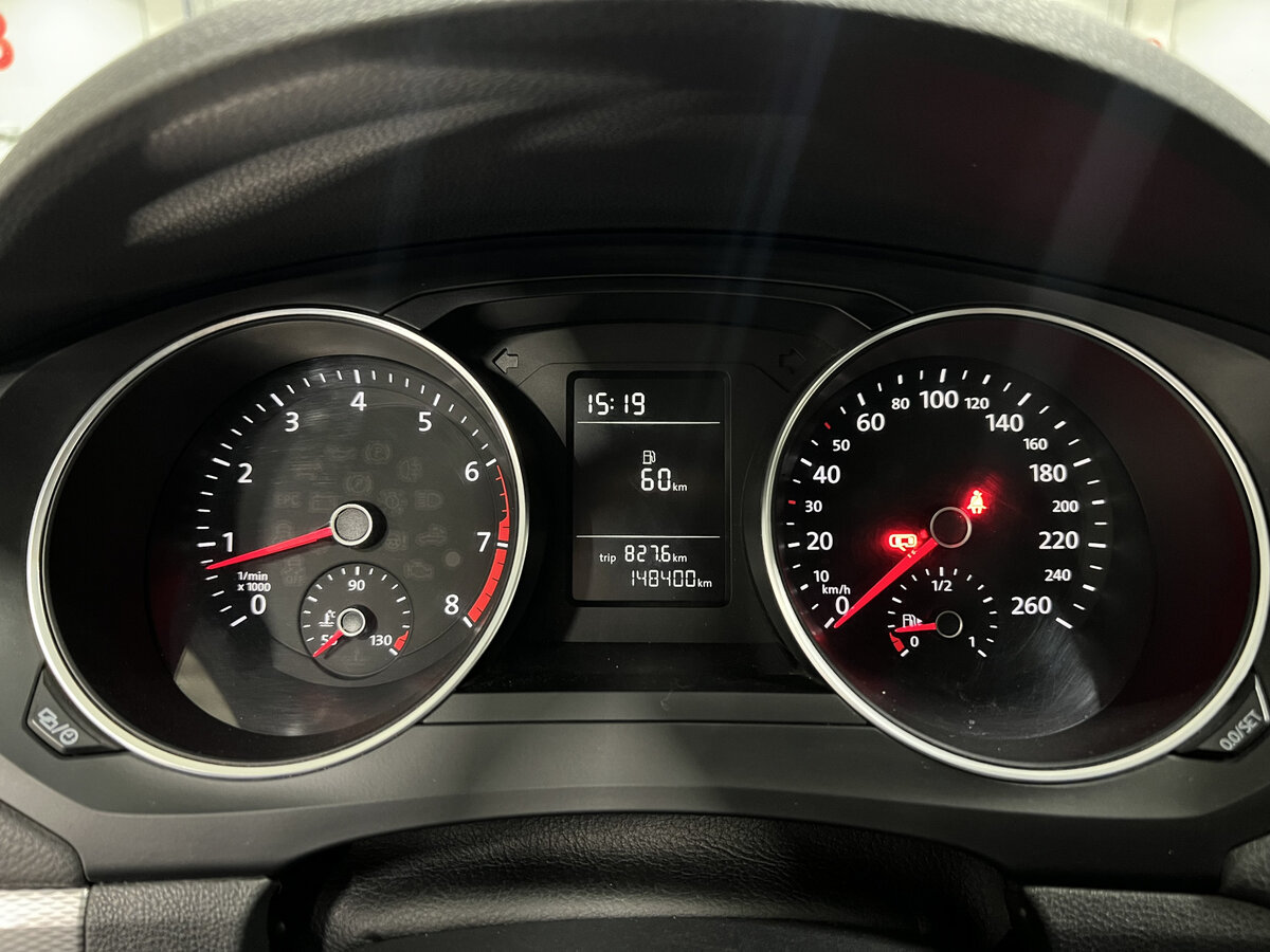 Купить Volkswagen Jetta с пробегом. Фото: #12