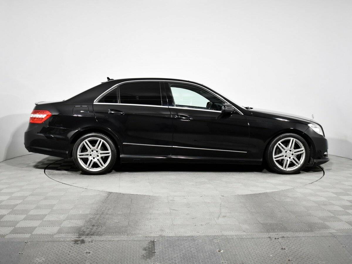 Купить Mercedes-Benz E-Класс с пробегом. Фото: #3
