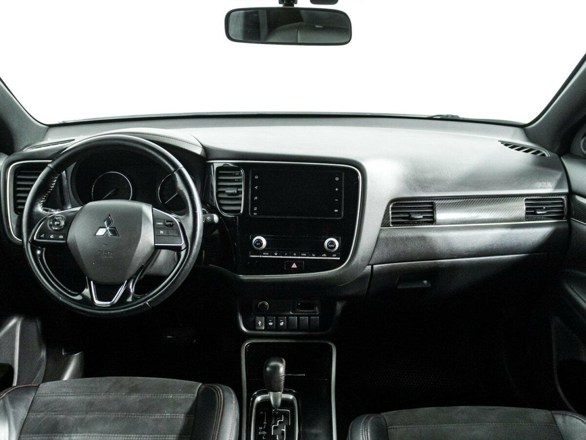 Купить Mitsubishi Outlander с пробегом. Фото: #12