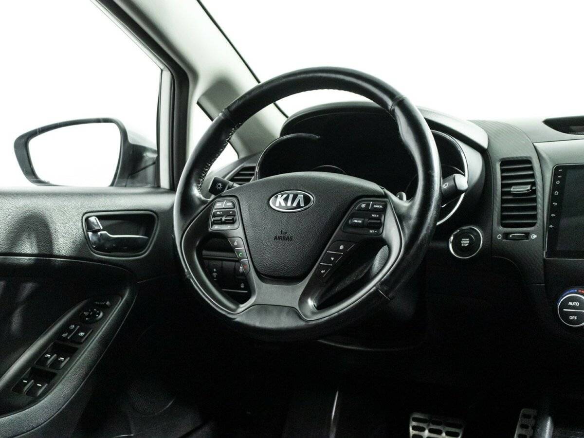 Купить Kia Cerato с пробегом. Фото: #17