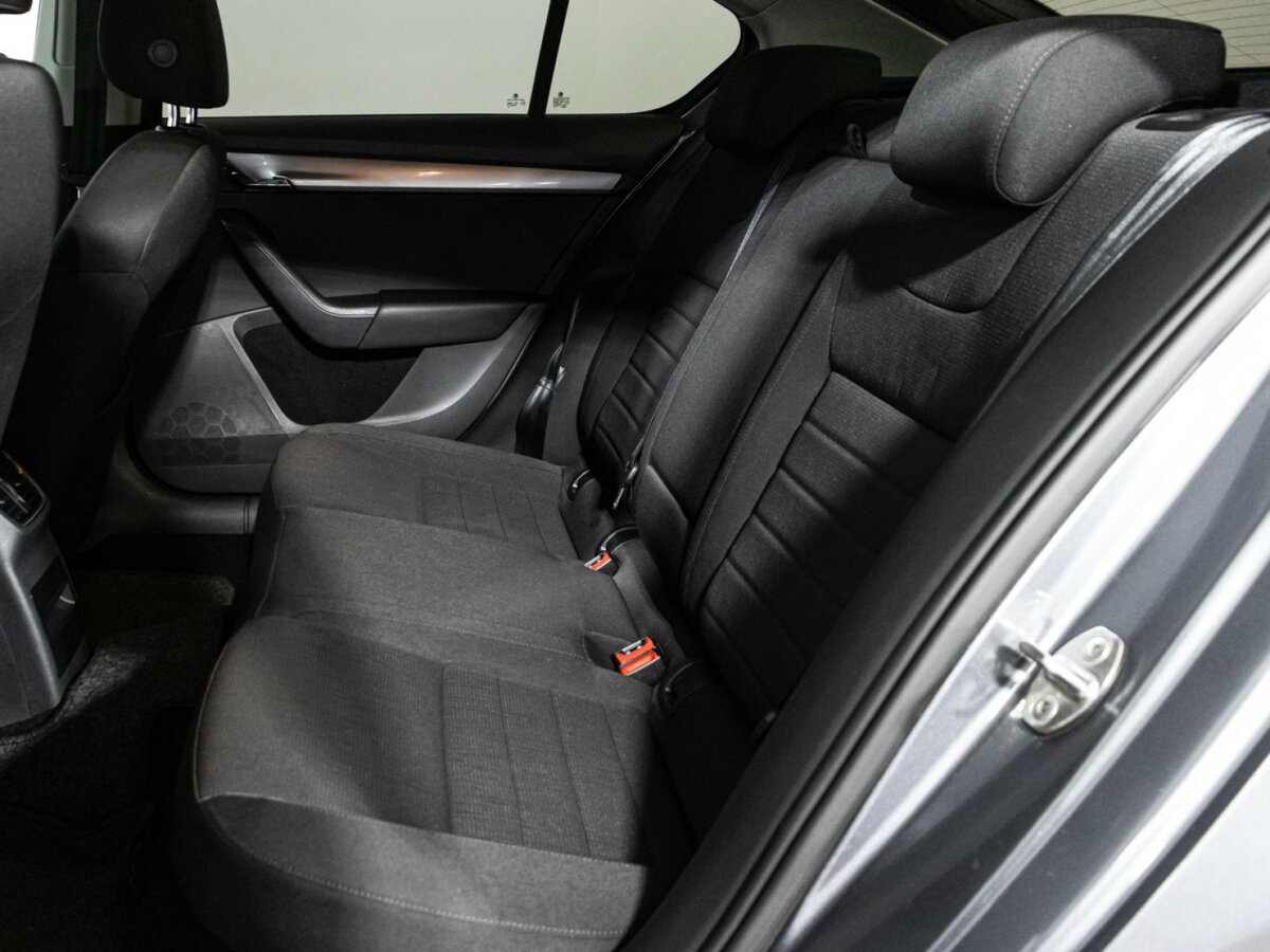 Купить Skoda Octavia с пробегом. Фото: #7