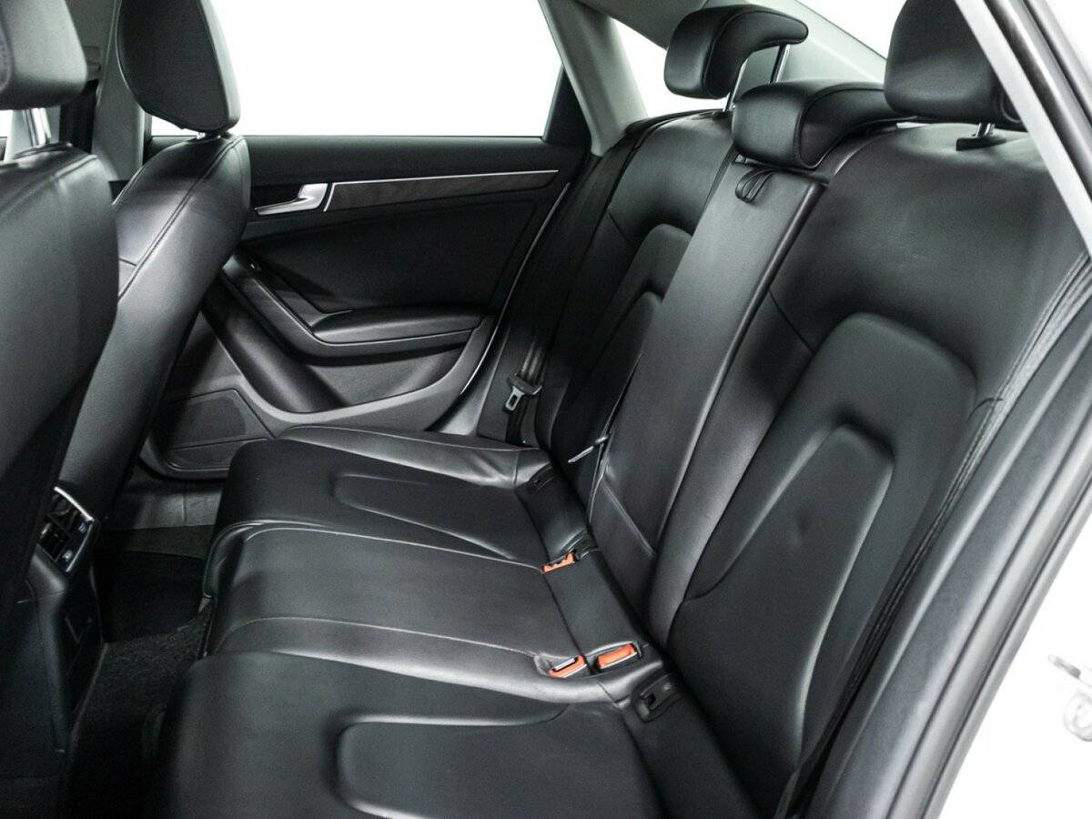 Купить Audi A4 с пробегом. Фото: #9