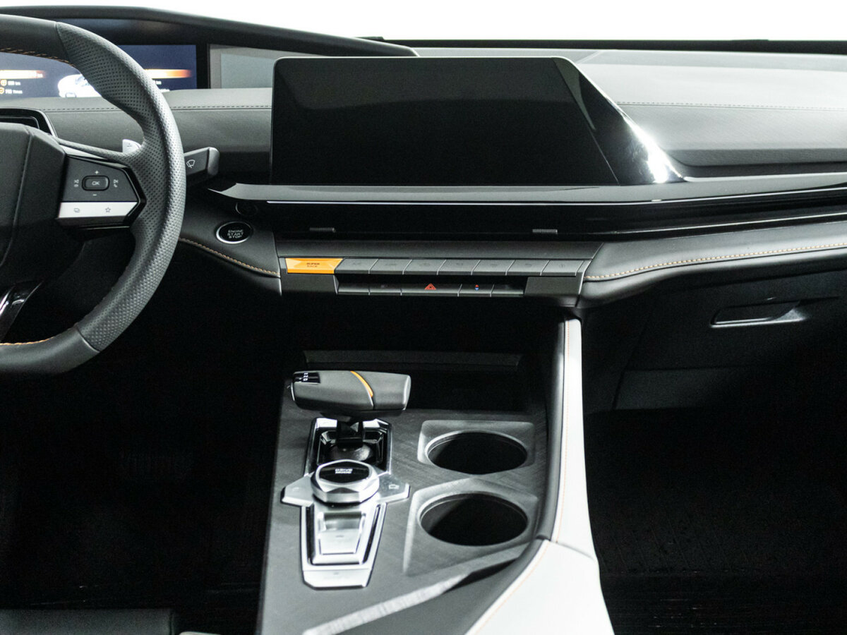 Купить Changan UNI-V с пробегом. Фото: #13