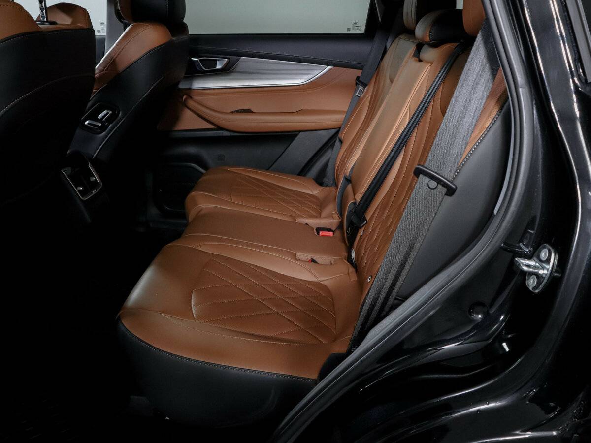 Купить Chery Tiggo 8 Pro Max с пробегом. Фото: #9