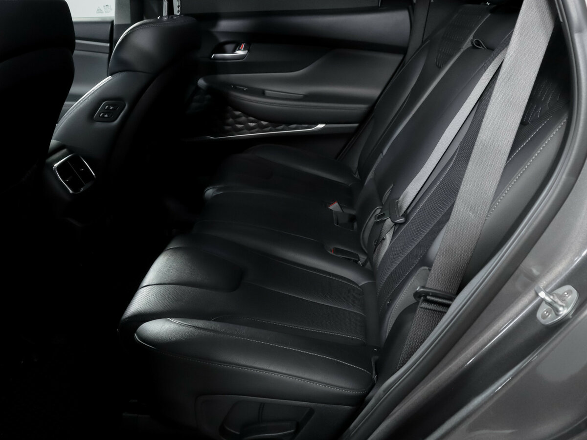 Купить Hyundai Santa Fe с пробегом. Фото: #9