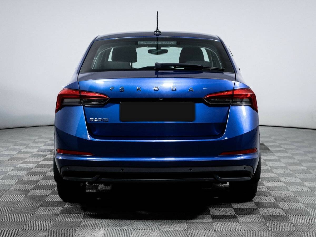 Купить Skoda Rapid с пробегом. Фото: #4