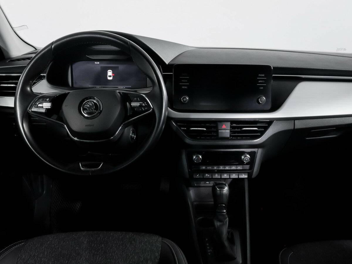 Купить Skoda Rapid с пробегом. Фото: #9