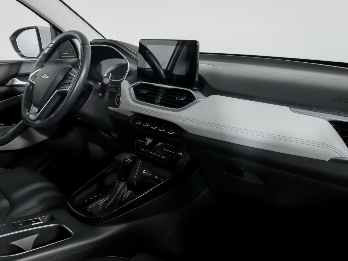 Купить Chevrolet Captiva с пробегом. Фото: #8