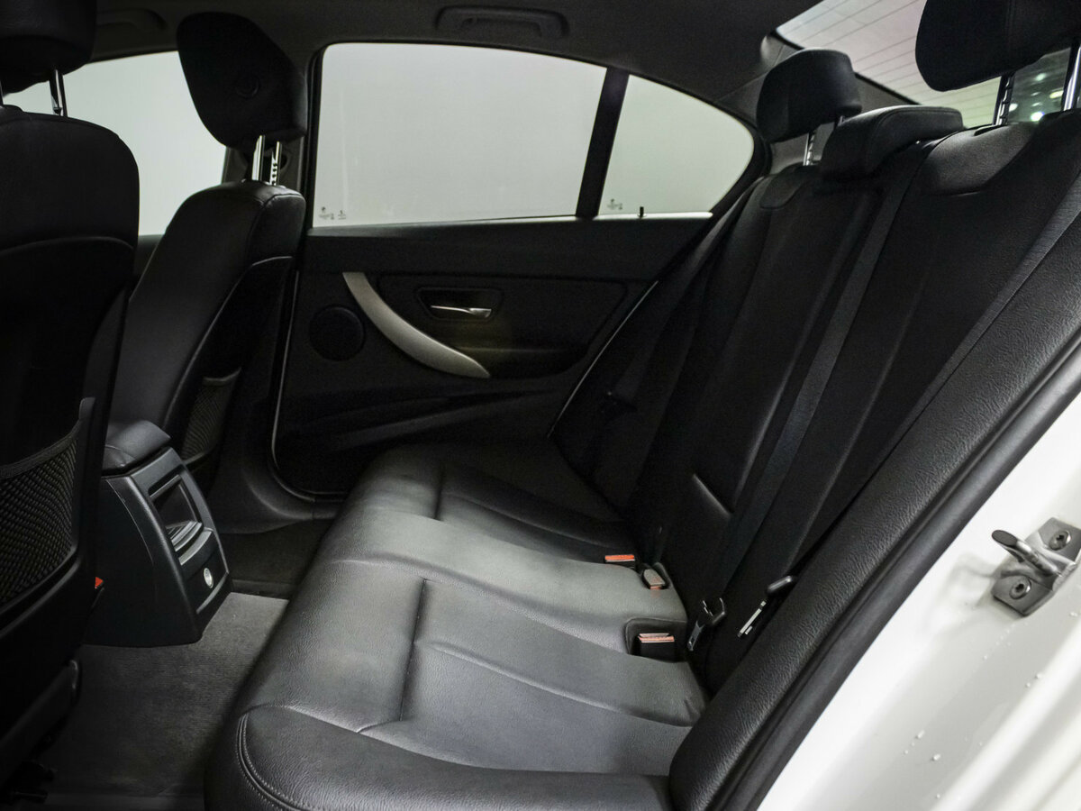 Купить BMW 3 серии с пробегом. Фото: #9