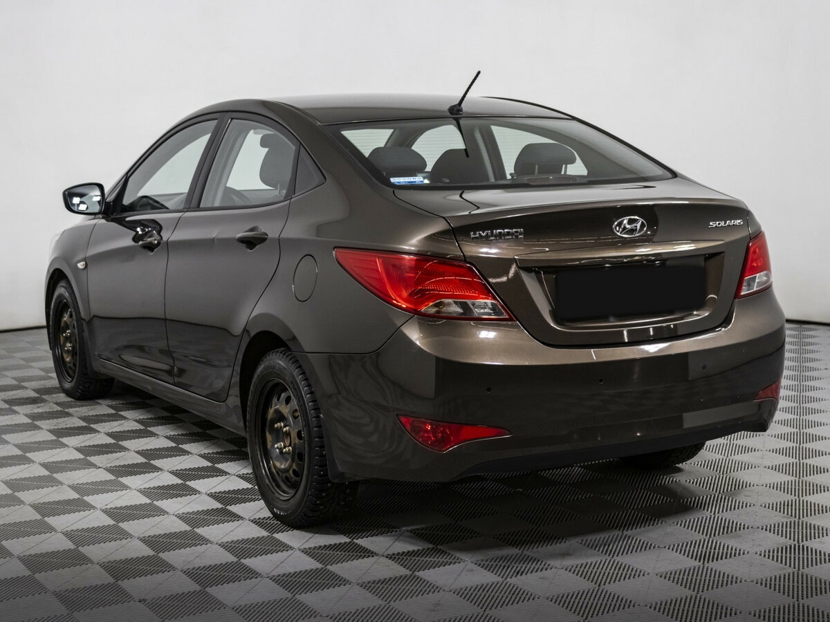 Купить Hyundai Solaris с пробегом. Фото: #6