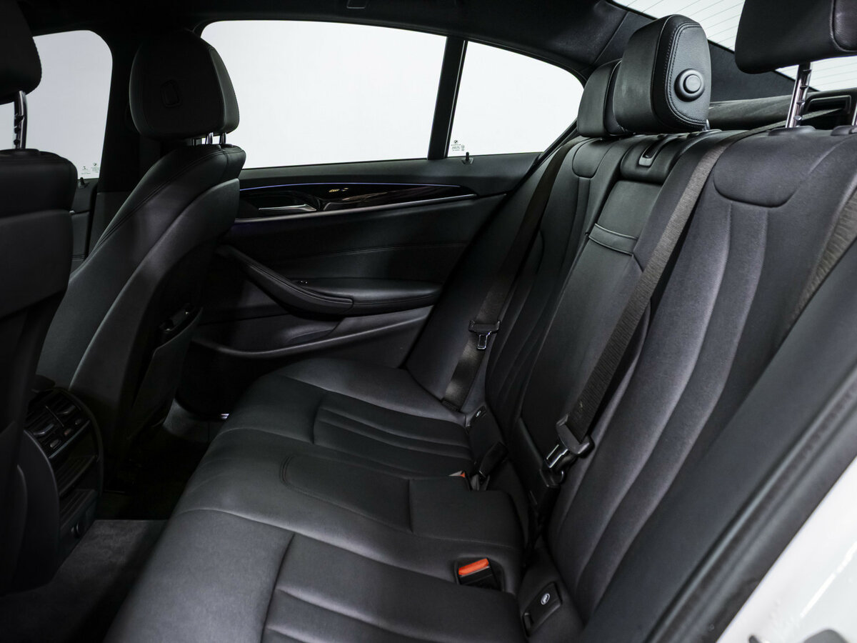 Купить BMW 5 серии с пробегом. Фото: #11