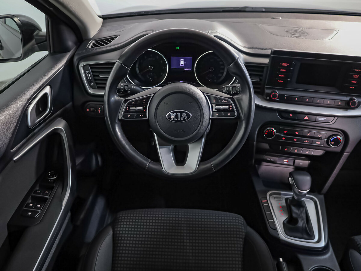 Купить Kia Ceed с пробегом. Фото: #8