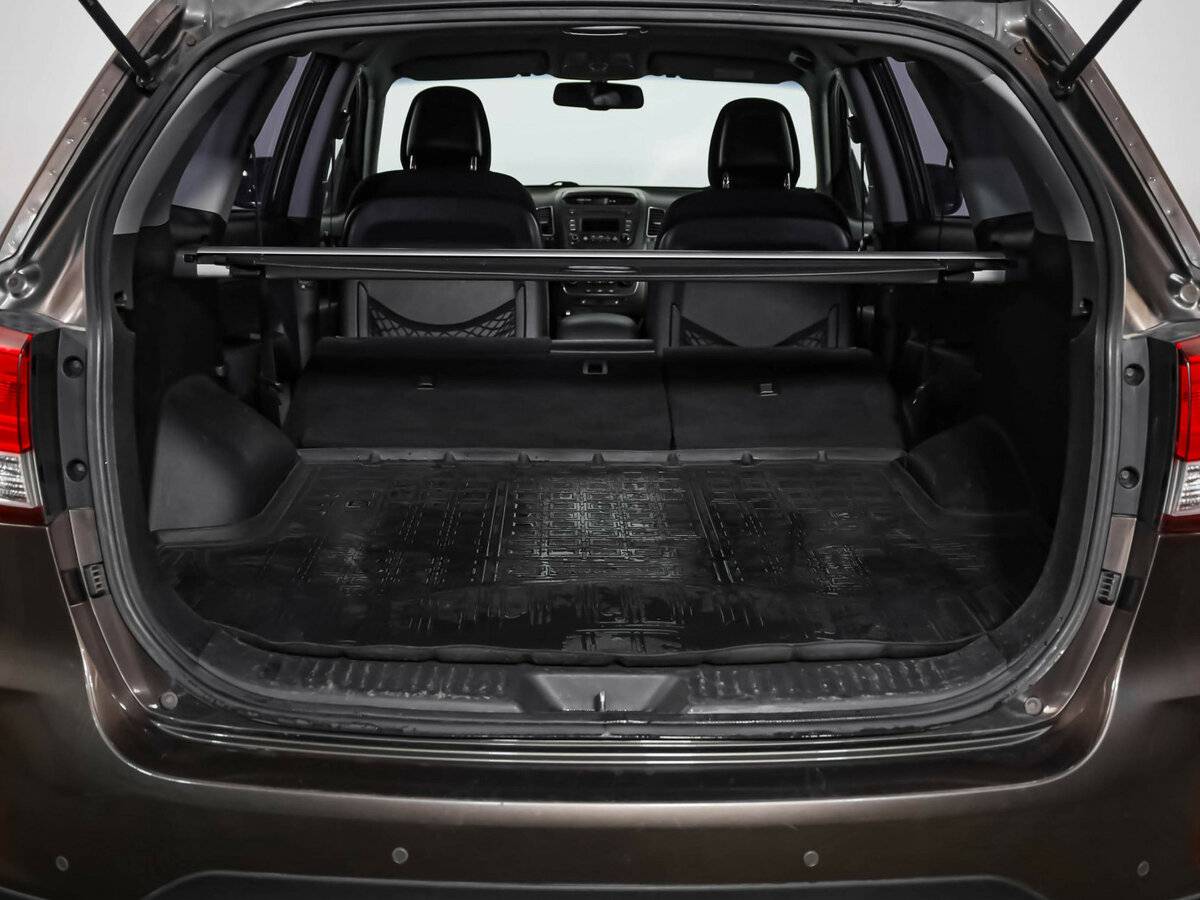 Купить Kia Sorento с пробегом. Фото: #25