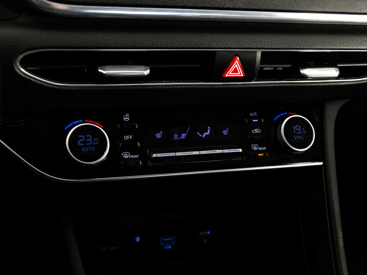 Купить Hyundai Sonata с пробегом. Фото: #11