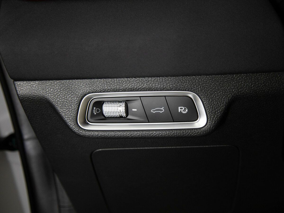 Купить Geely Coolray с пробегом. Фото: #17