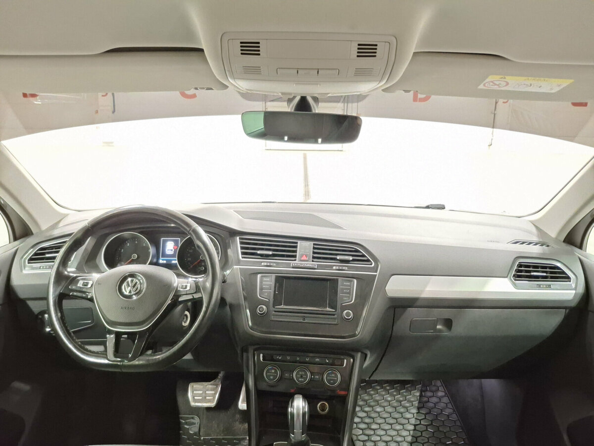 Купить Volkswagen Tiguan с пробегом. Фото: #13