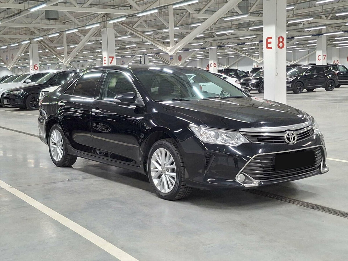 Купить Toyota Camry с пробегом. Фото: #2