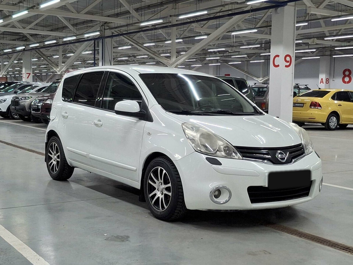 Купить Nissan Note с пробегом. Фото: #2