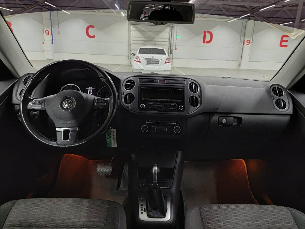 Купить Volkswagen Tiguan с пробегом. Фото: #13