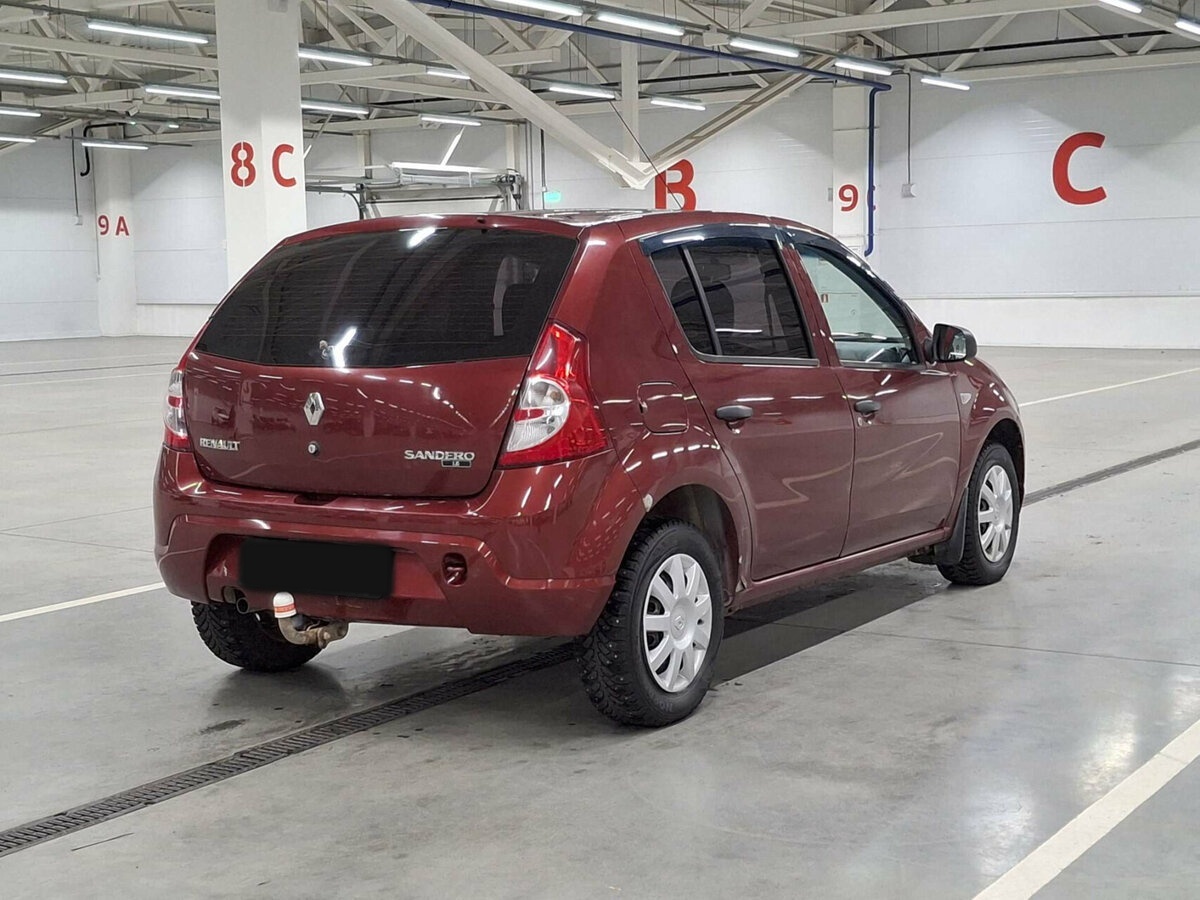 Купить Renault Sandero с пробегом. Фото: #4