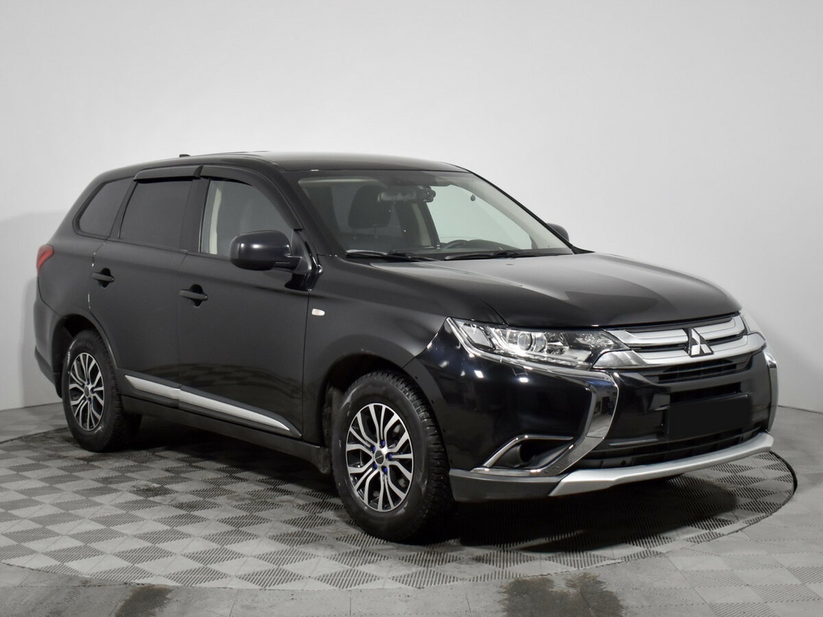 Купить Mitsubishi Outlander с пробегом. Фото: #2