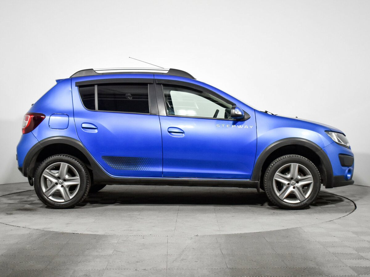 Купить Renault Sandero с пробегом. Фото: #3