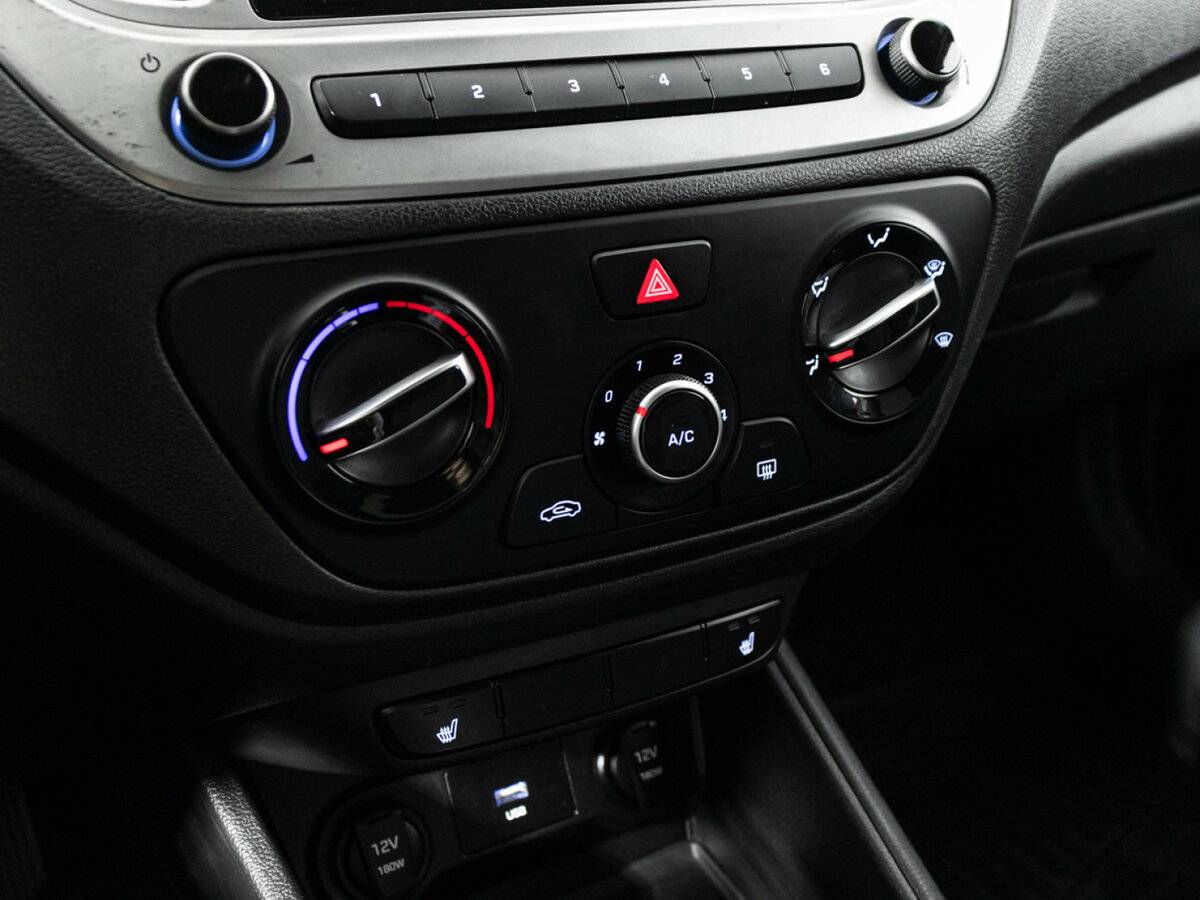 Купить Hyundai Solaris с пробегом. Фото: #15