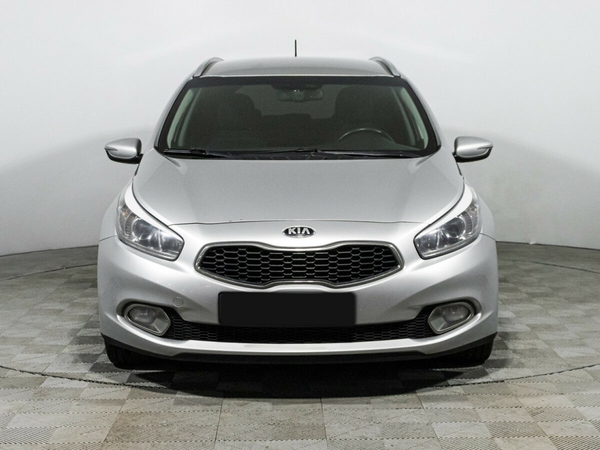 Купить Kia Ceed с пробегом. Фото: #1