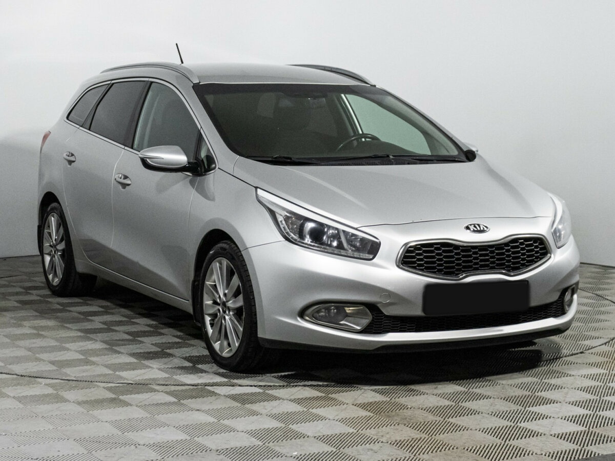 Купить Kia Ceed с пробегом. Фото: #2