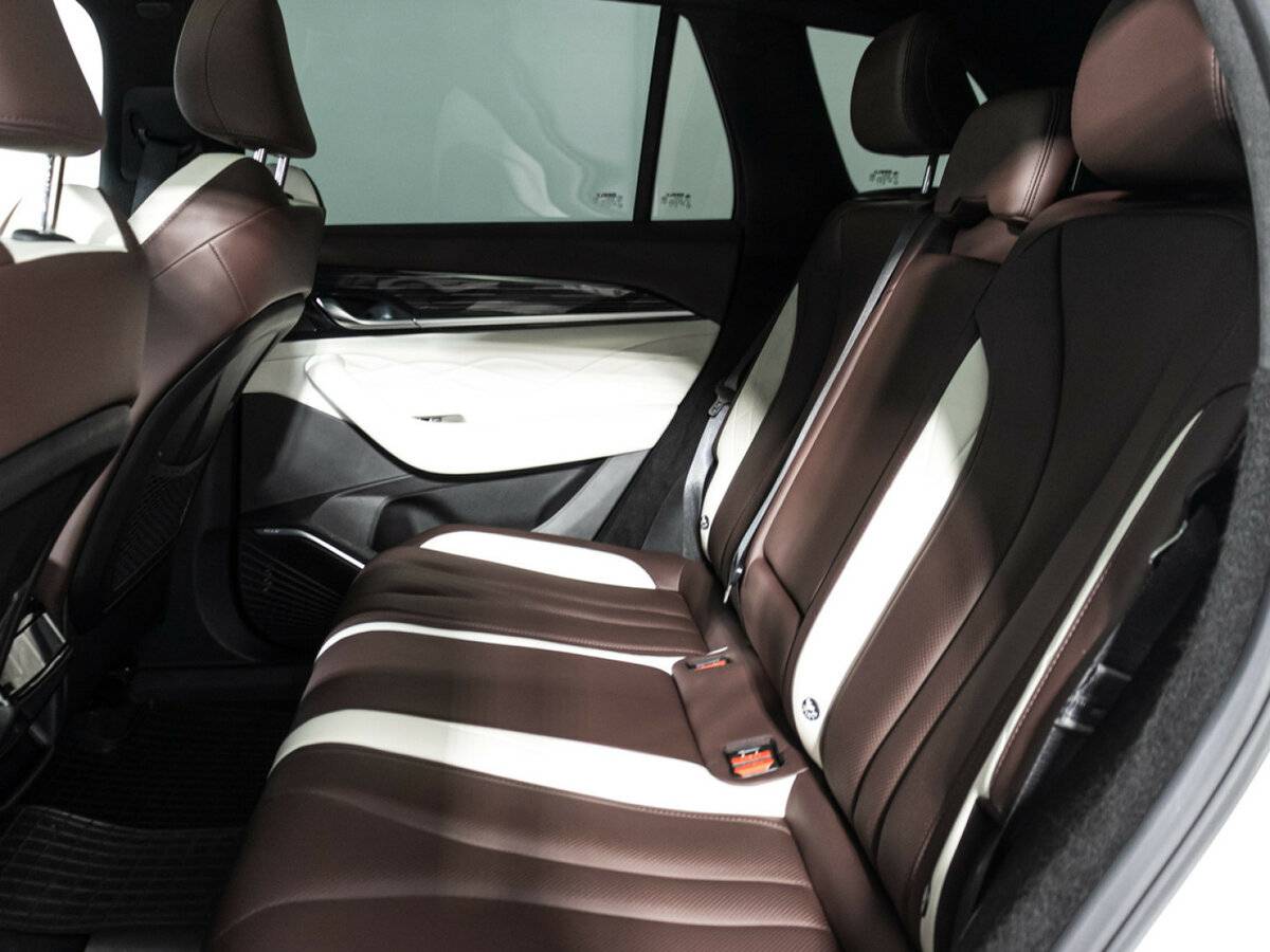 Купить Geely Monjaro с пробегом. Фото: #7