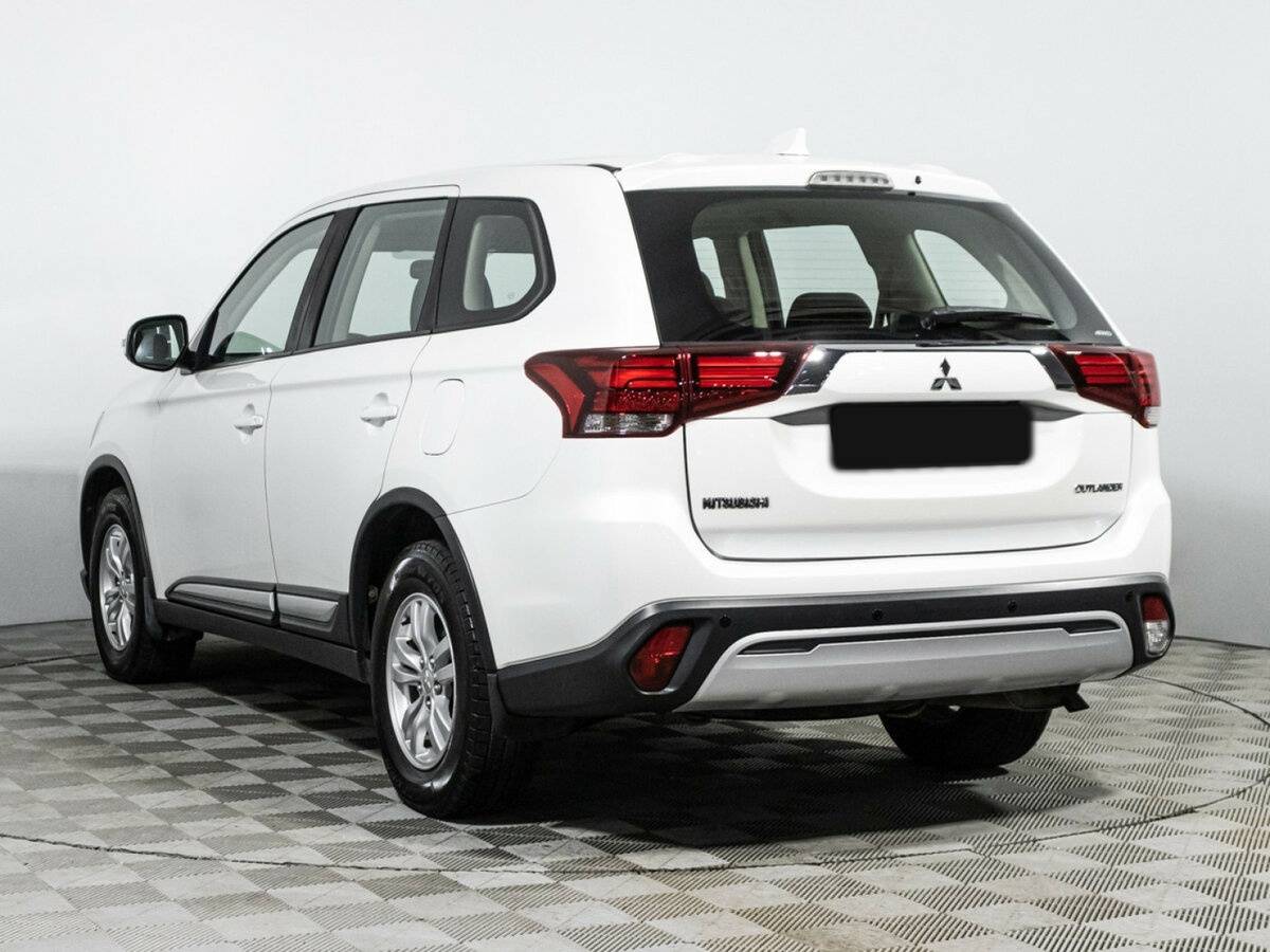 Купить Mitsubishi Outlander с пробегом. Фото: #5
