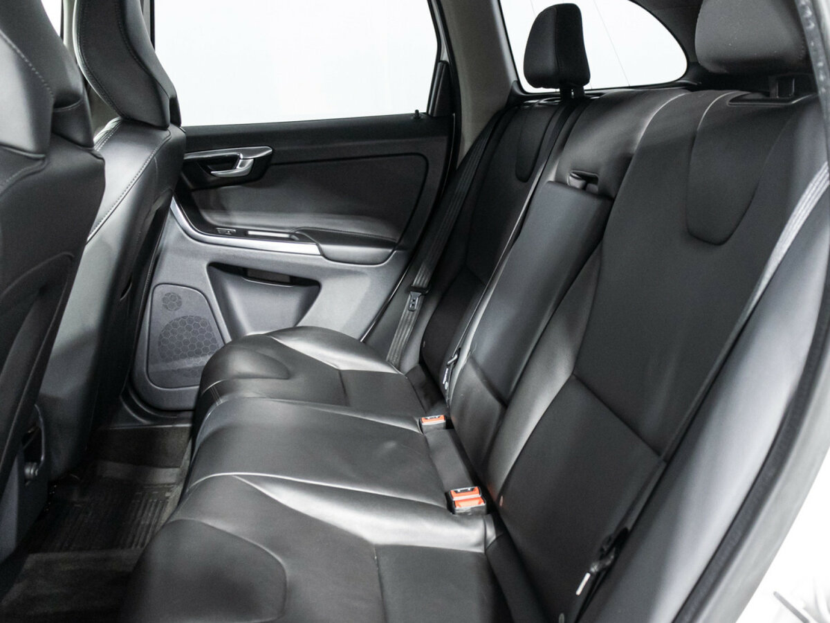 Купить Volvo XC60 с пробегом. Фото: #7