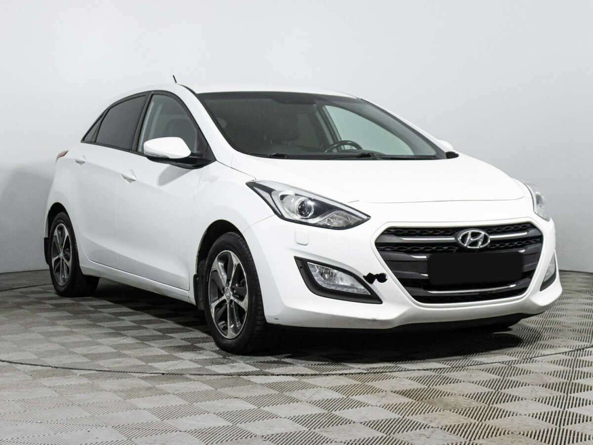 Купить Hyundai i30 с пробегом. Фото: #2