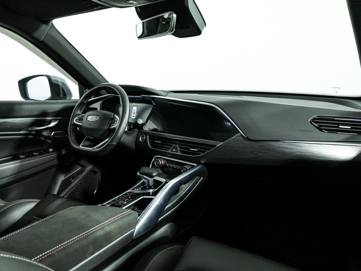 Купить Geely Tugella с пробегом. Фото: #6