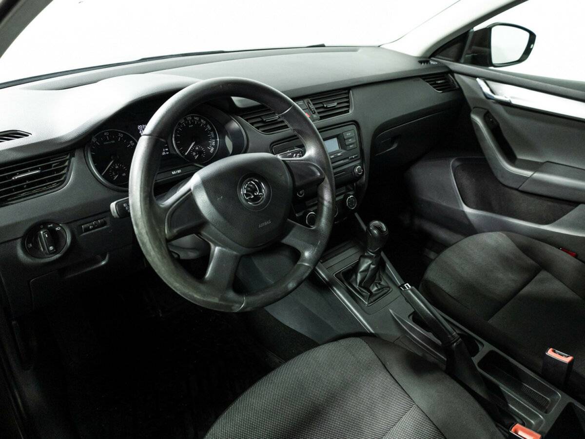 Купить Skoda Octavia с пробегом. Фото: #8