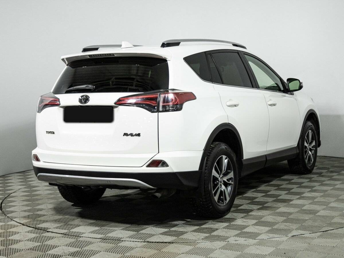 Купить Toyota RAV4 с пробегом. Фото: #3