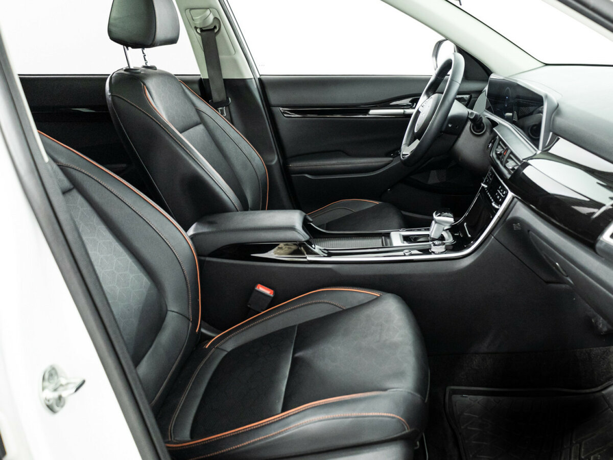 Купить Kia Seltos с пробегом. Фото: #14