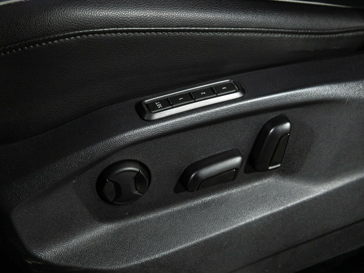 Купить Volkswagen Tiguan с пробегом. Фото: #15