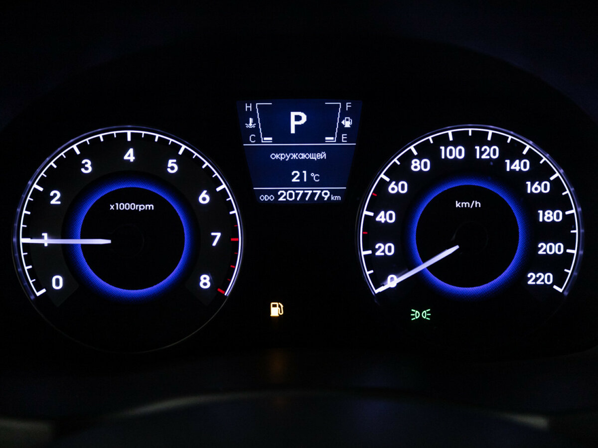 Купить Hyundai Solaris с пробегом. Фото: #11