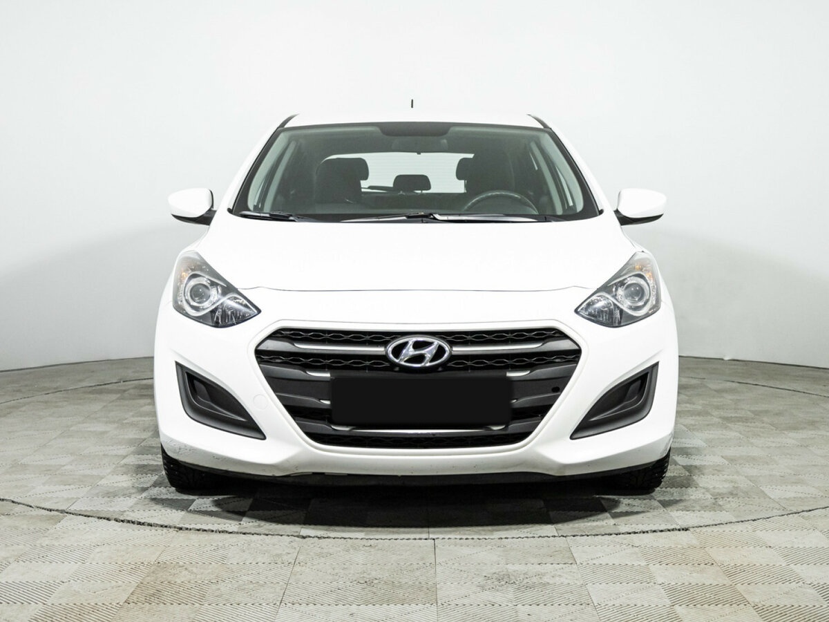 Купить Hyundai i30 с пробегом. Фото: #1