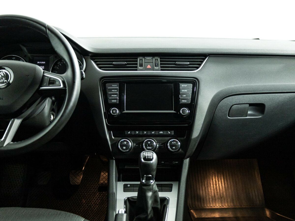 Купить Skoda Octavia с пробегом. Фото: #13